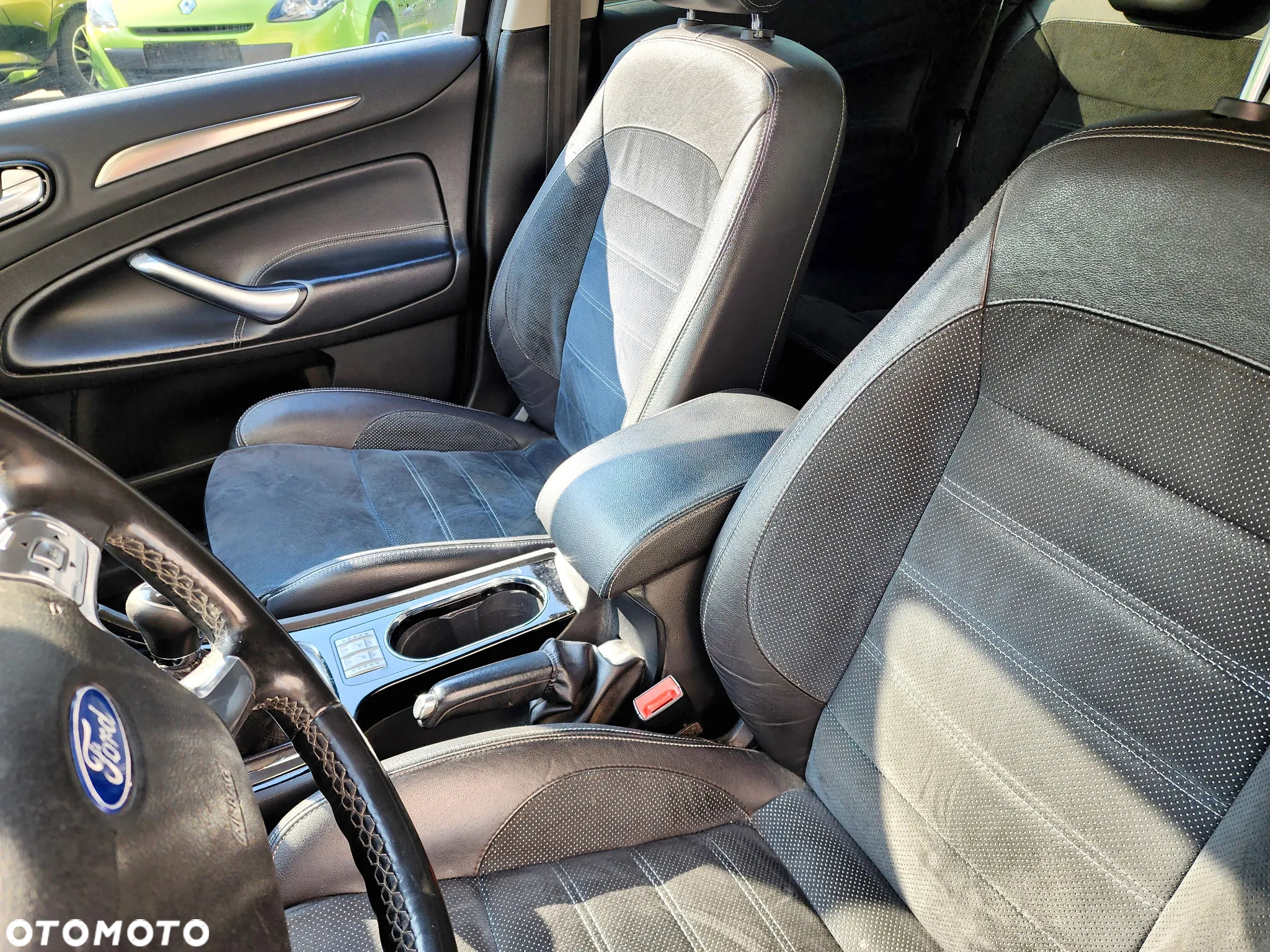 Ford Mondeo 2.0 Titanium - 24