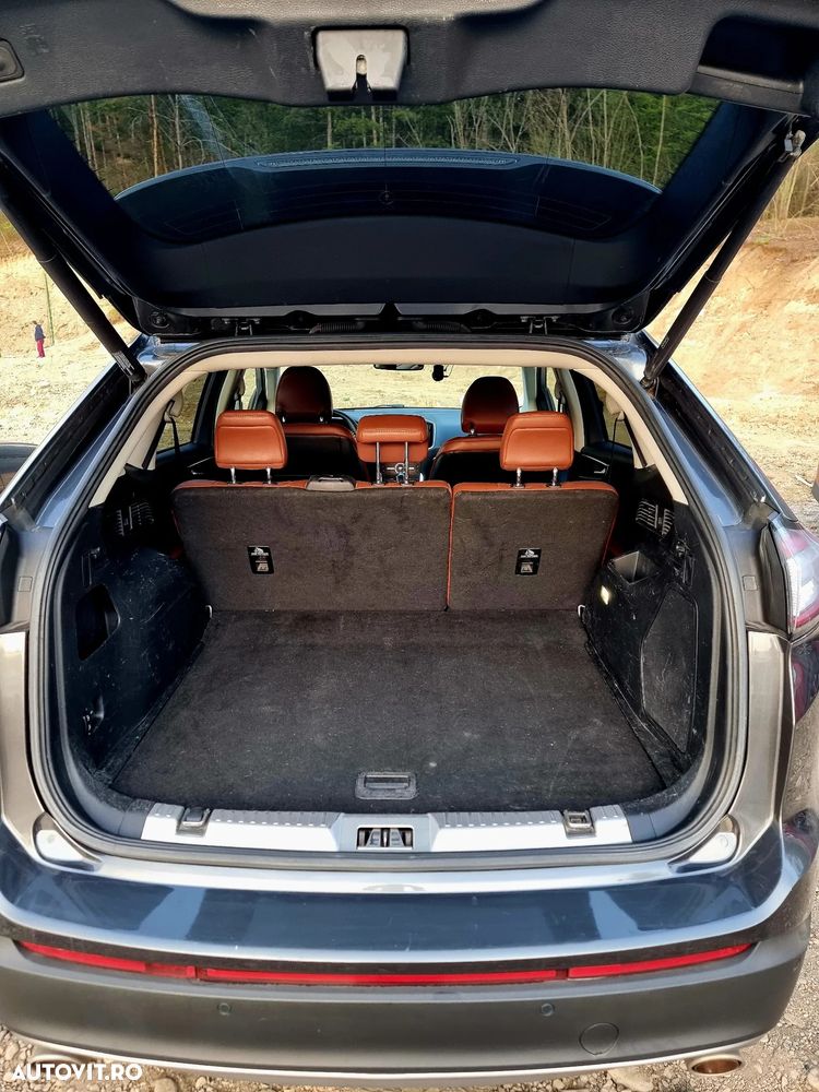 Ford Edge 2.0 TDCi Powershift Titanium - 9