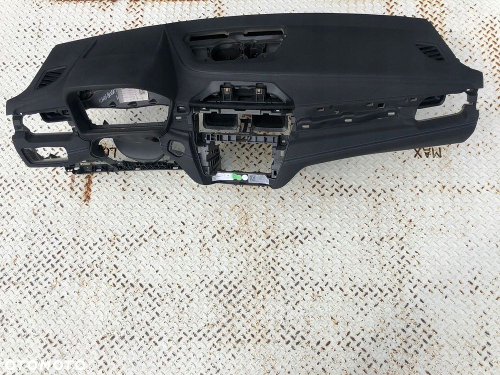 bmw x1 f48 deska kokpit konsola poduszki pasy - 3