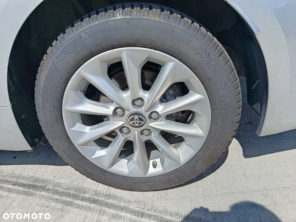 Toyota Corolla 1.8 Hybrid Comfort - 10