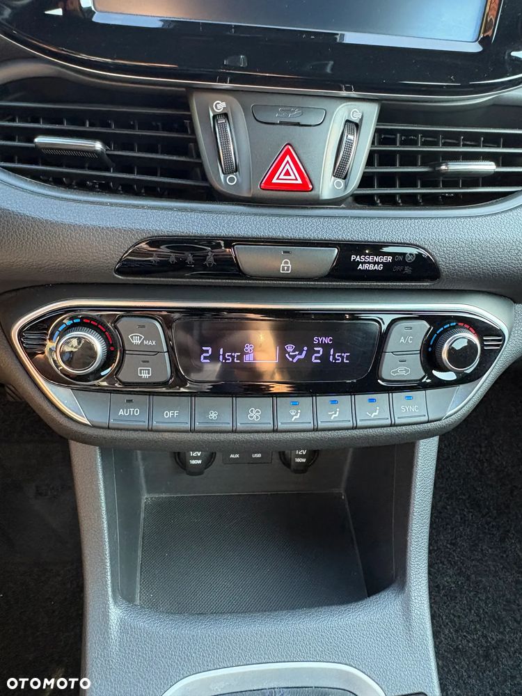 Hyundai i30 1.4 GO Plus - 6