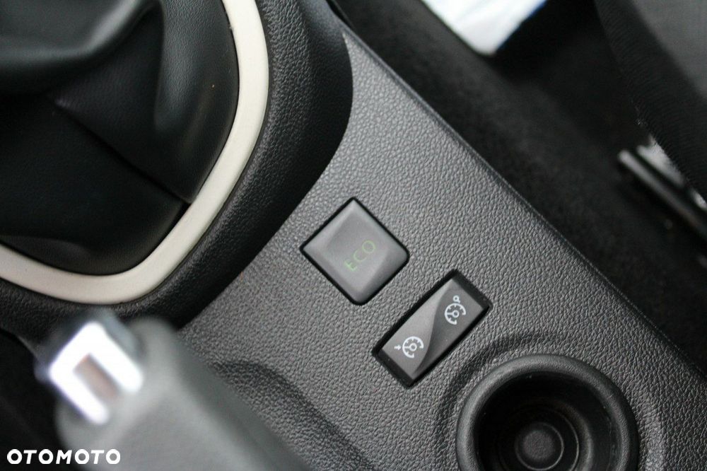 Renault Captur - 19