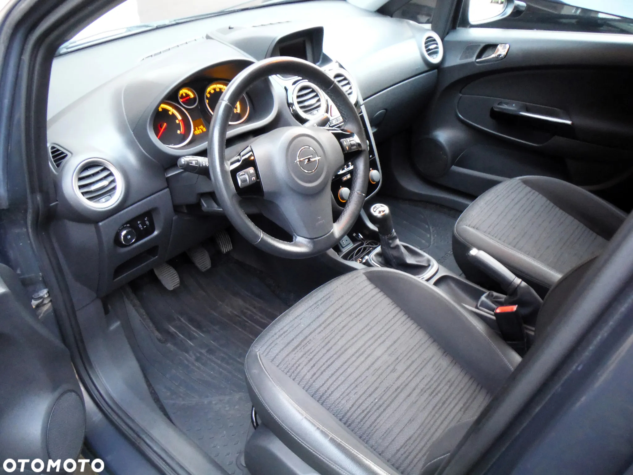 Opel Corsa 1.3 CDTI Cosmo EcoFLEX S&S - 10