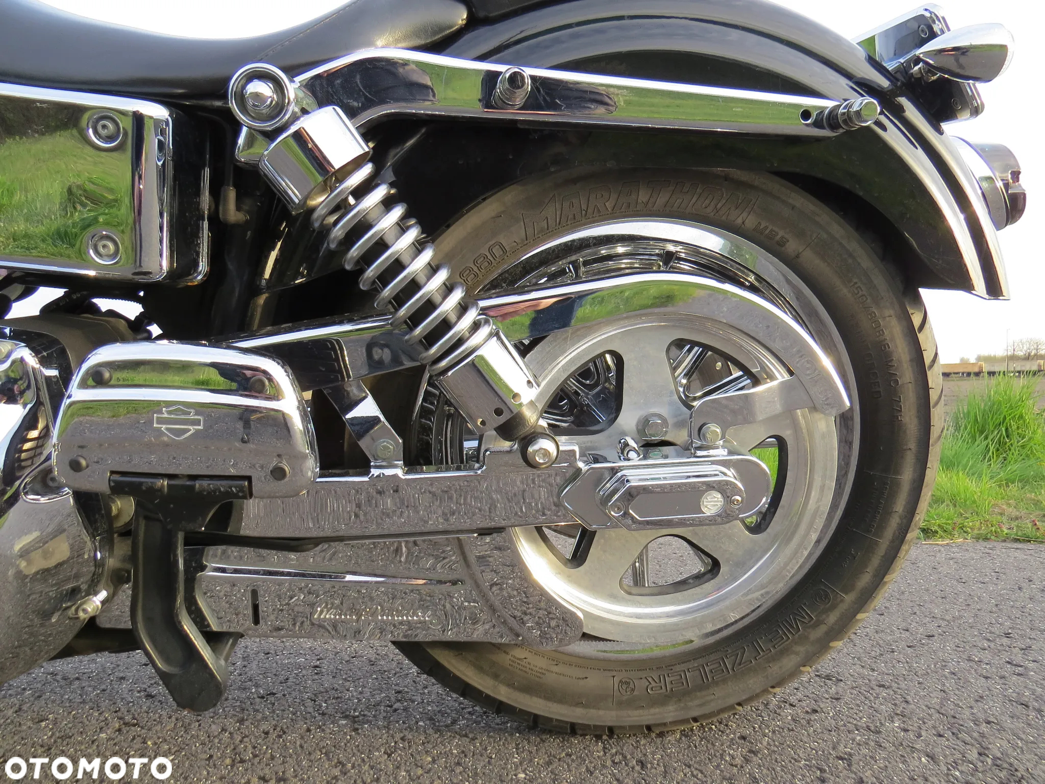 Harley-Davidson Dyna Low Rider - 16