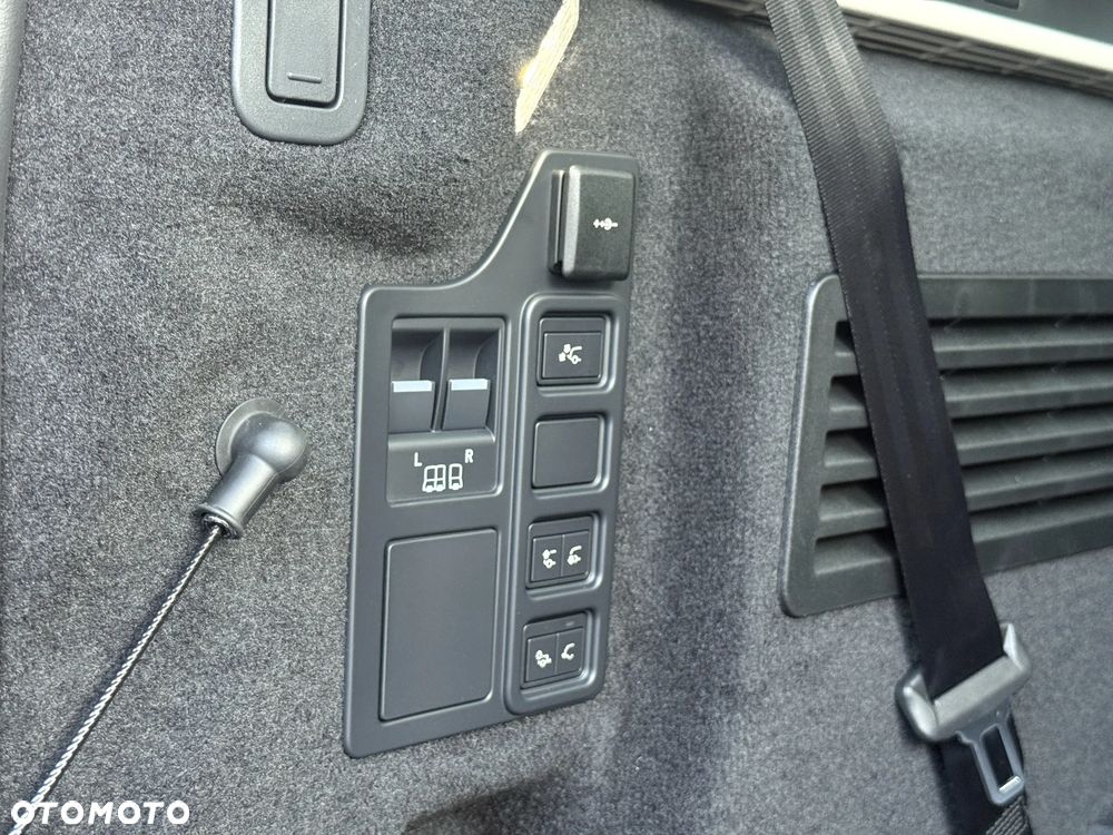 Land Rover Discovery D350 Dynamic HSE - 16