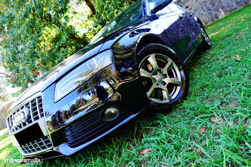 Audi A4 2.0 TDI S-line - 1
