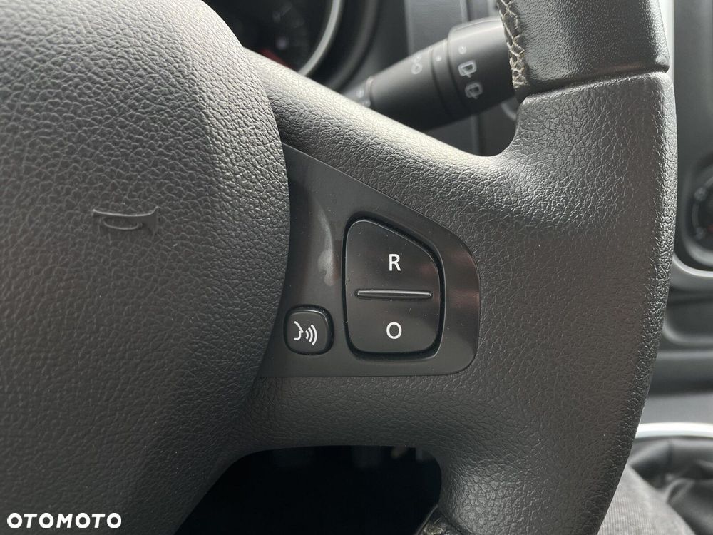 Renault Trafic SpaceClass 2.0 dCi - 19