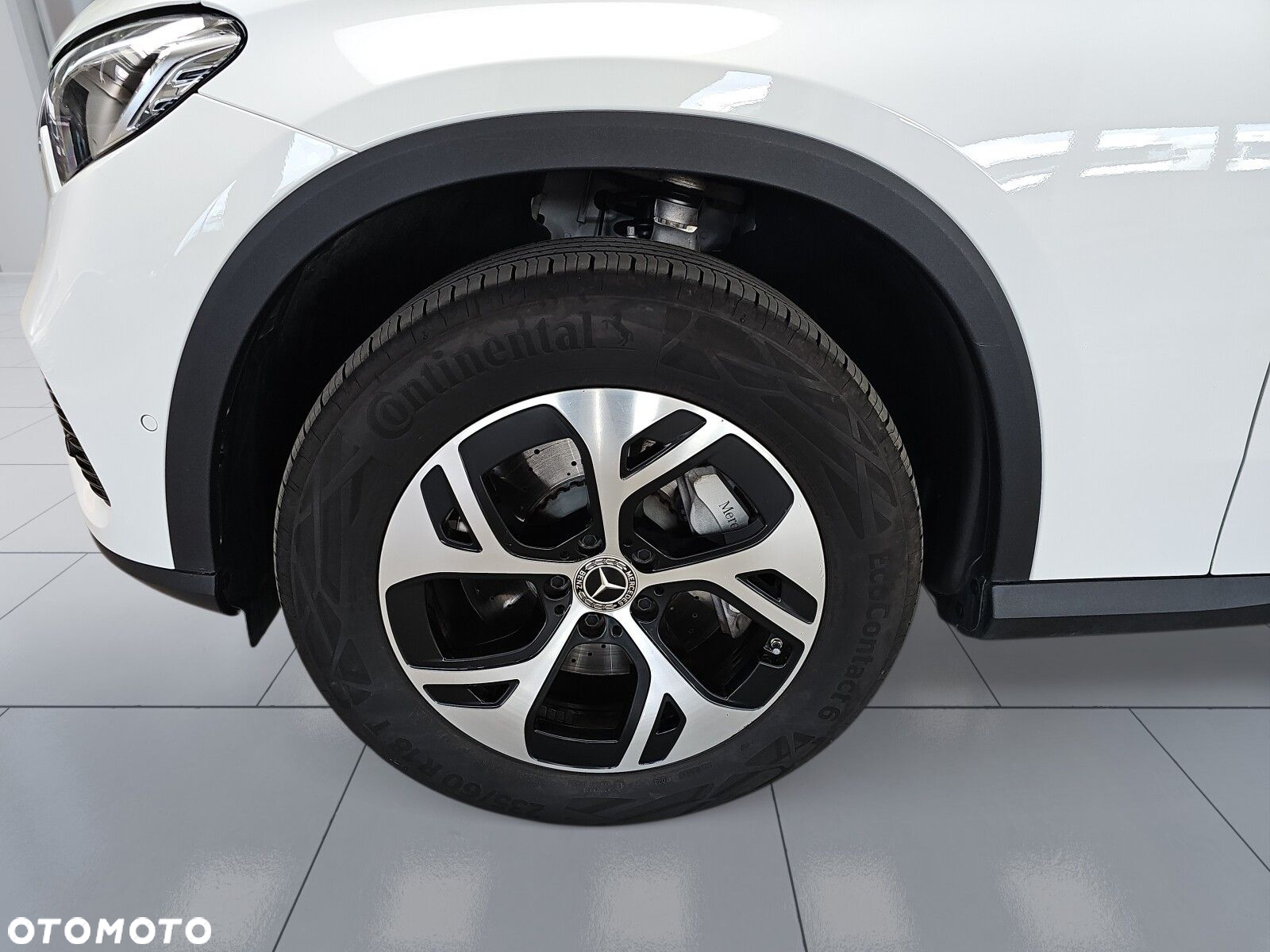 Mercedes-Benz GLC 300 e 4-Matic Avantgarde - 8