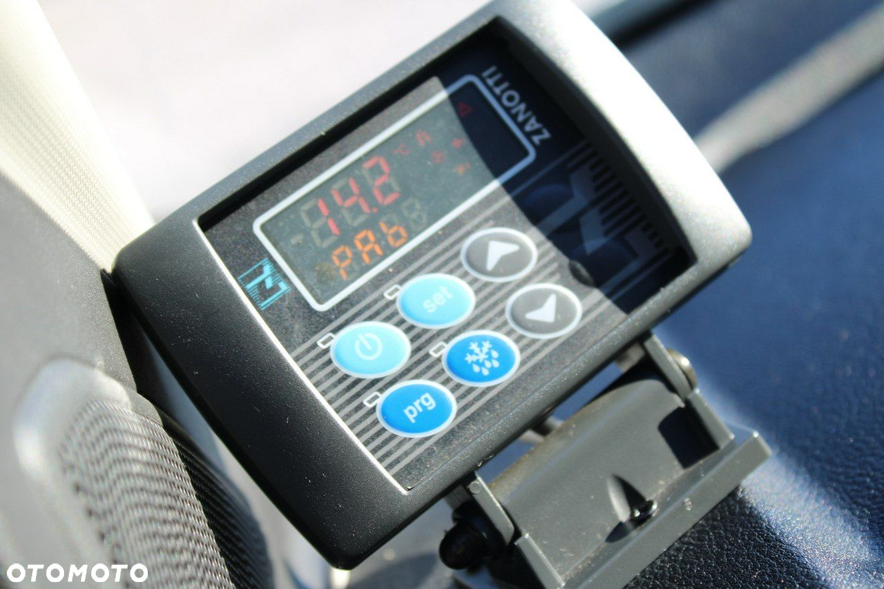 Ford Transit Connect - 15