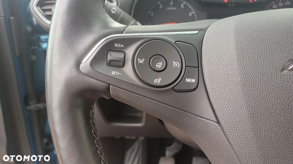 Opel Crossland X 1.2 Action - 10