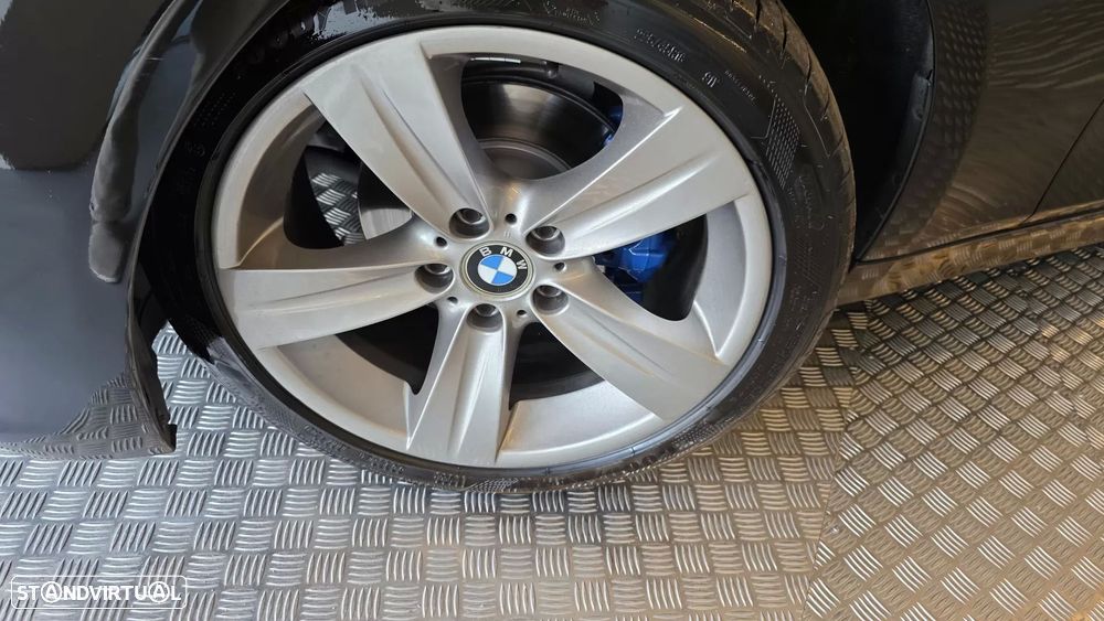 BMW 318 d Touring Aut. Sport Line - 33