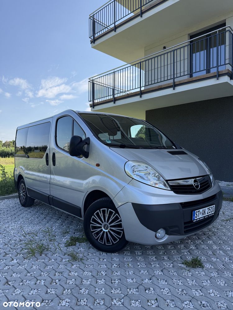 Opel Vivaro - 1