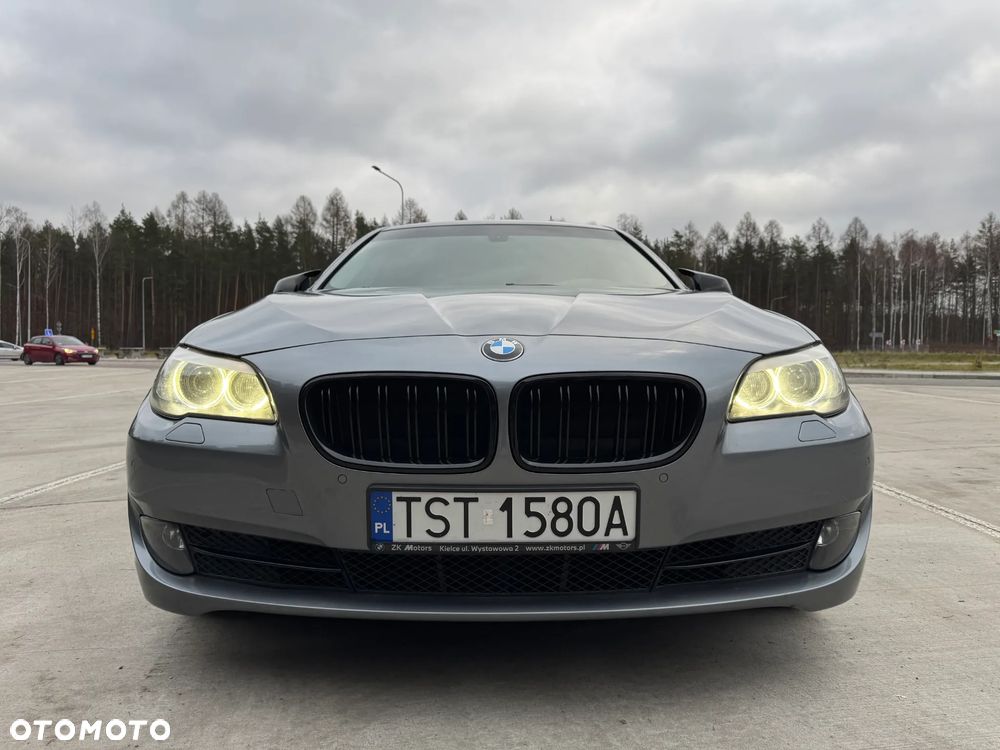 BMW Seria 5 525d xDrive Sport-Aut - 10
