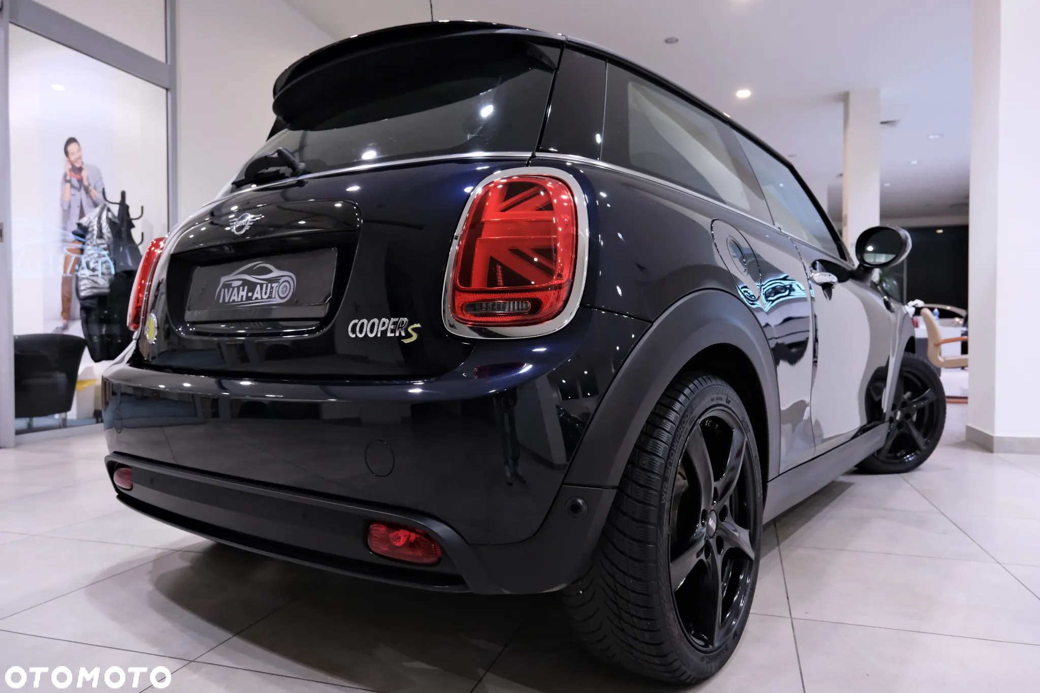 MINI Cooper SE - 18