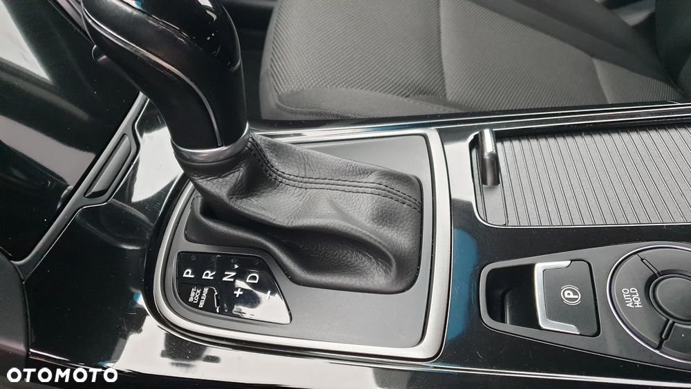 Hyundai i40 1.6 CRDi Premium DCT - 23