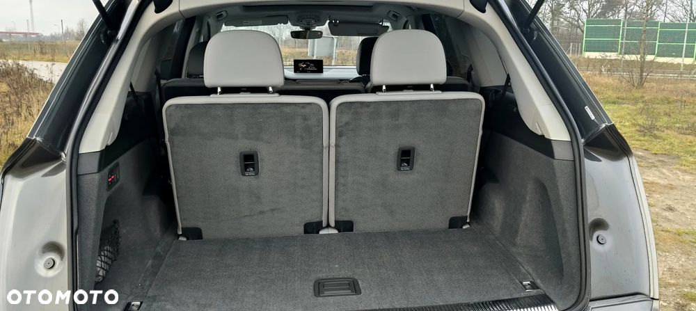 Audi Q7 - 16