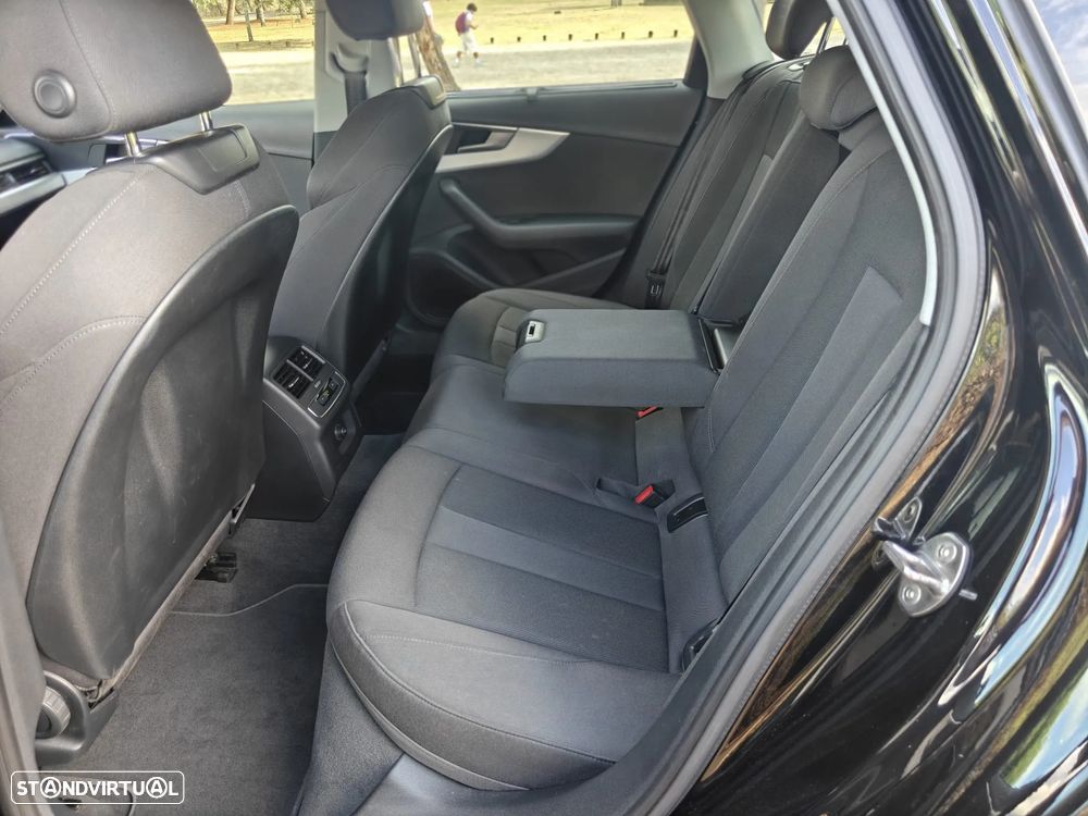 Audi A4 Avant 35 TDI Sport S tronic - 15