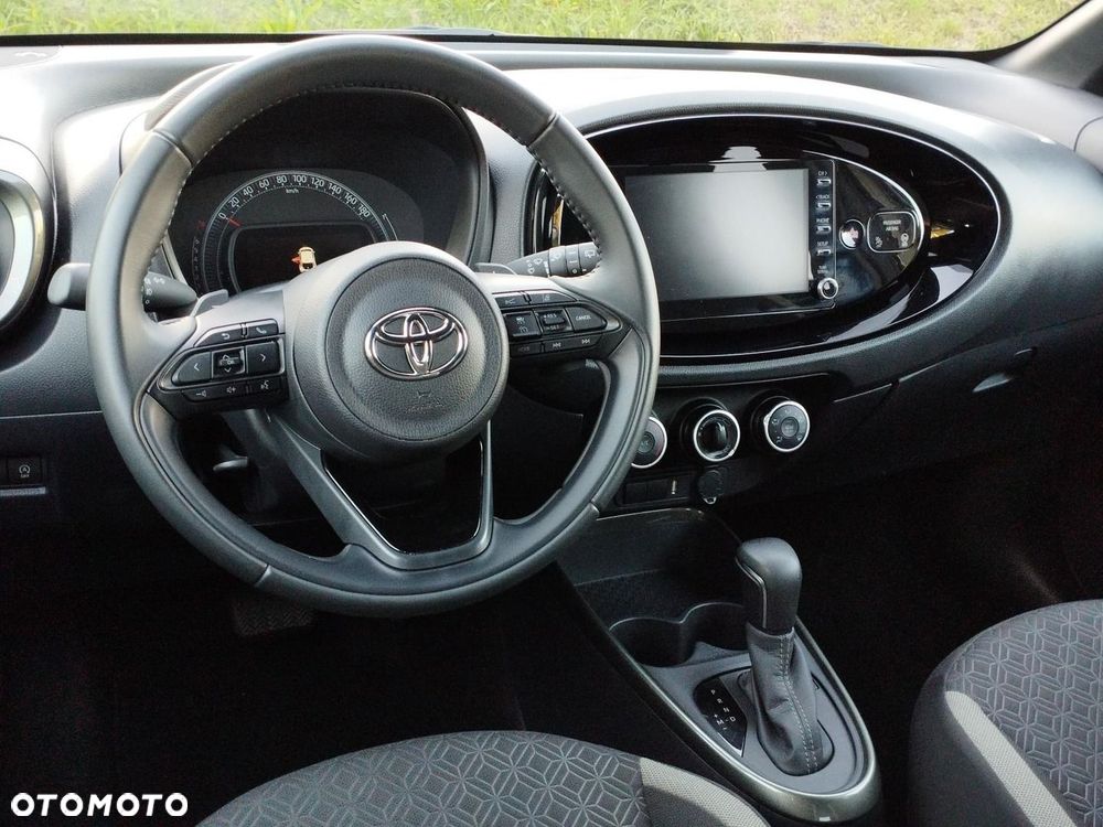 Toyota Aygo X 1.0 VVT-i Style CVT - 4