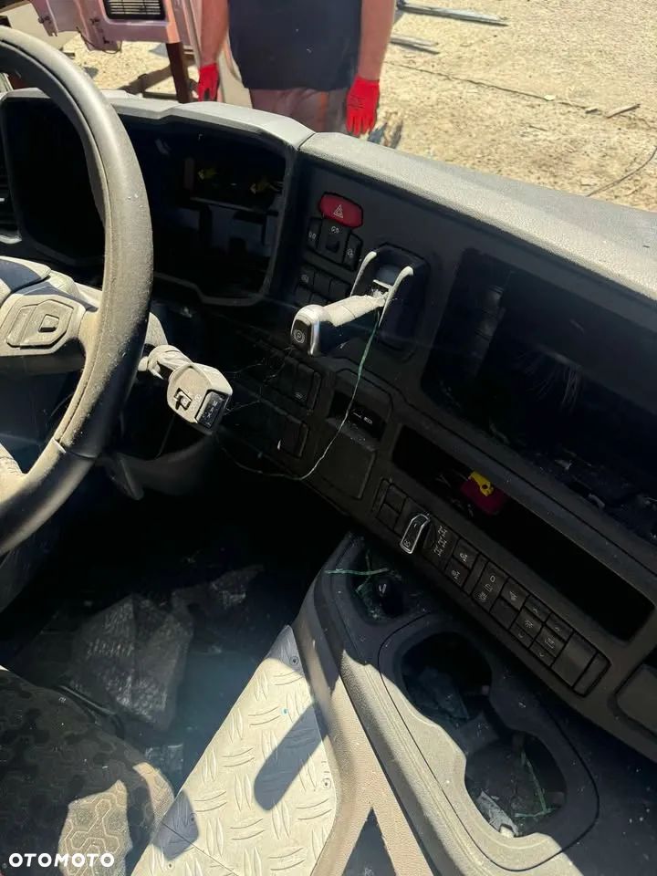 Scania NGS kabina CP14L - 12