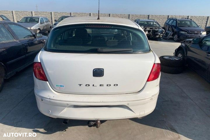 SET AMORTIZOARE FATA Seat Toledo 3 - 5P [2004 - 2010] Hatchback 1.6 M - 5