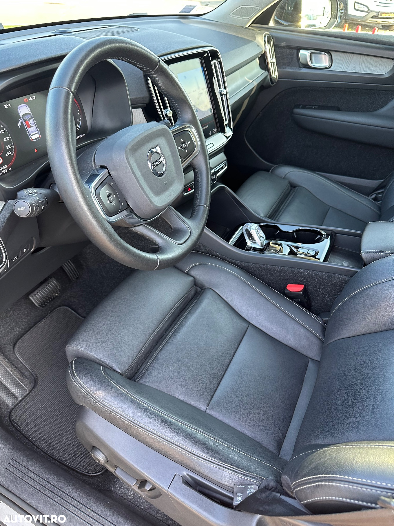 Volvo XC 40 Recharge T5 Twin Engine AT7 Inscription - 24