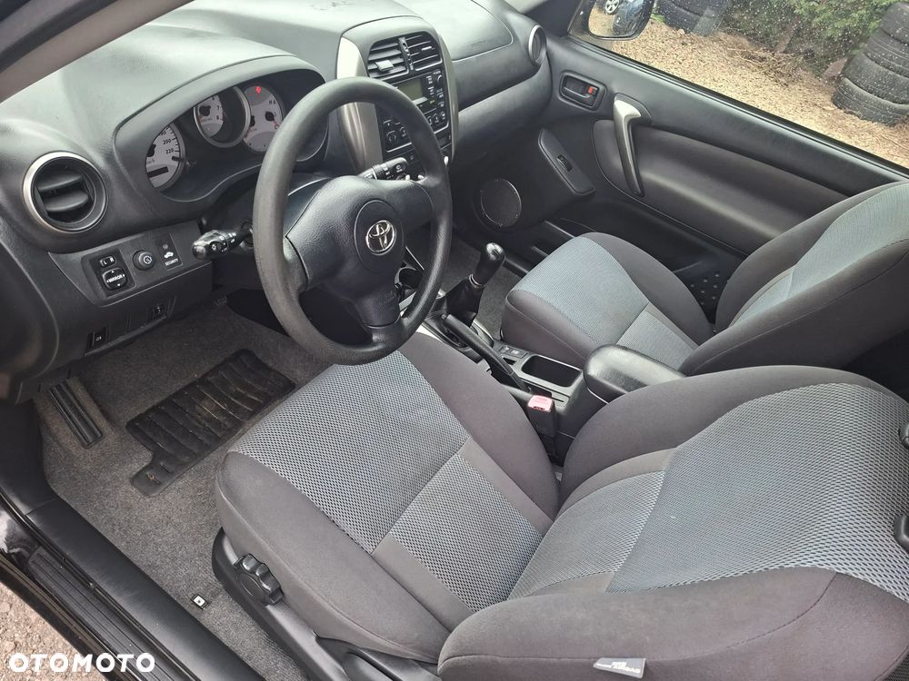 Toyota RAV4 4x2 Edition - 28