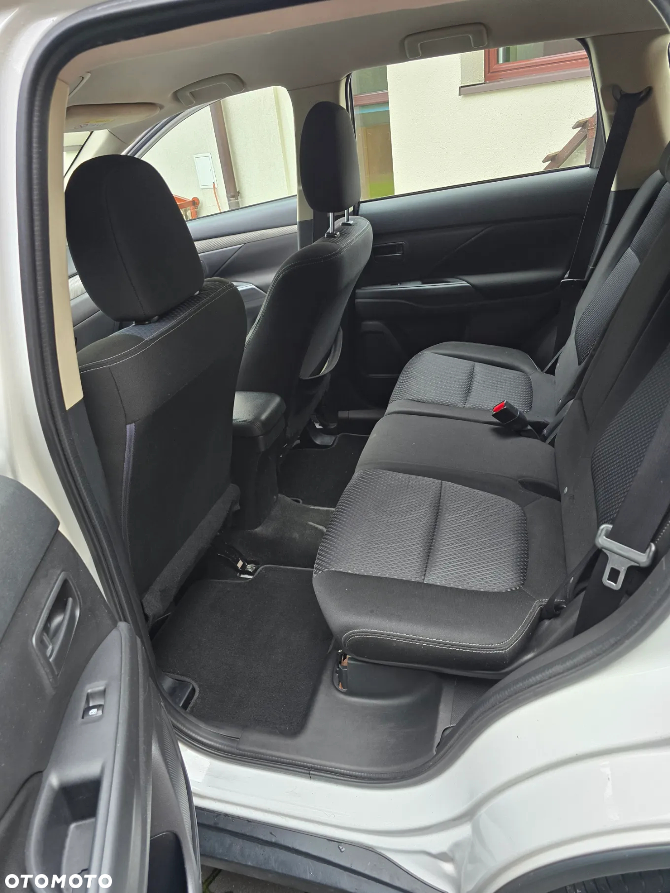 Mitsubishi Outlander ver-2-0-city-style-2wd - 12
