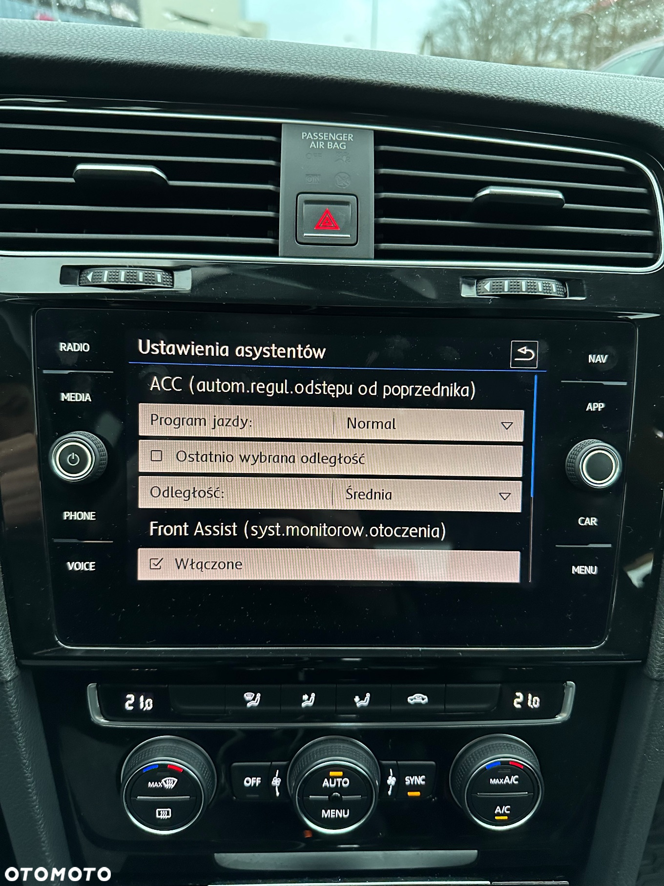 Volkswagen Golf 1.4 TSI BlueMotion Technology DSG Comfortline - 8