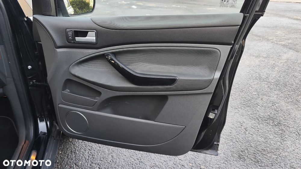 Ford Kuga 2.0 TDCi 4WD Titanium - 28