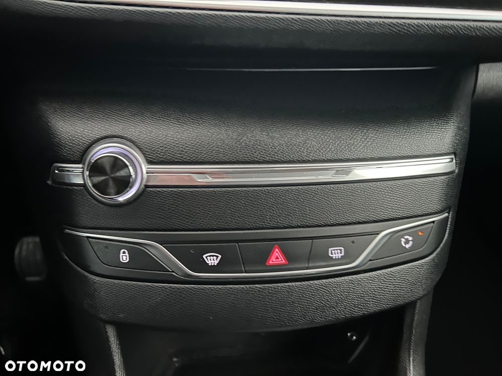 Peugeot 308 1.2 PureTech Active Pack S&S - 34