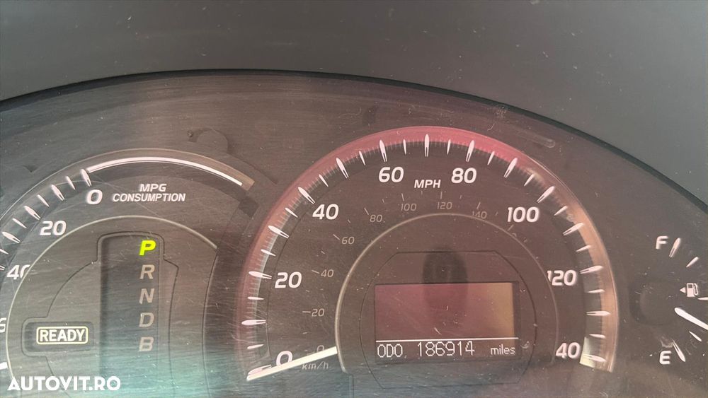 Toyota Camry - 20