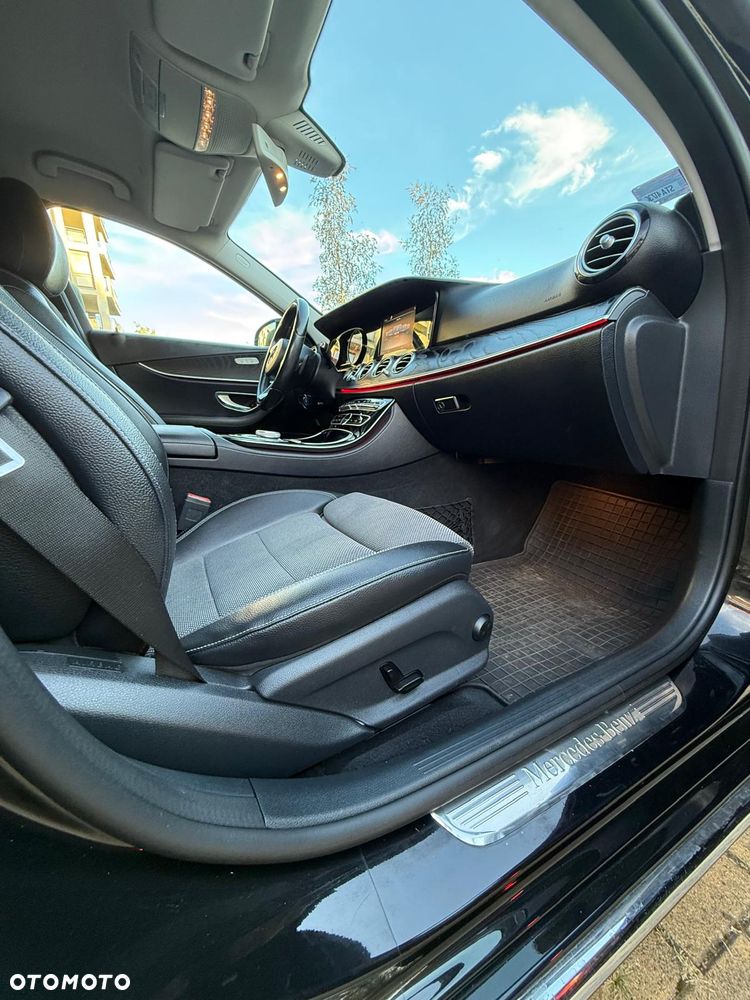 Mercedes-Benz Klasa E 200 9G-TRONIC Avantgarde - 12