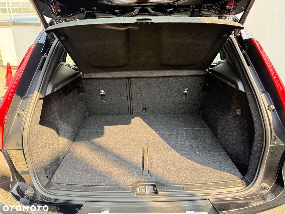 Volvo XC 40 - 29