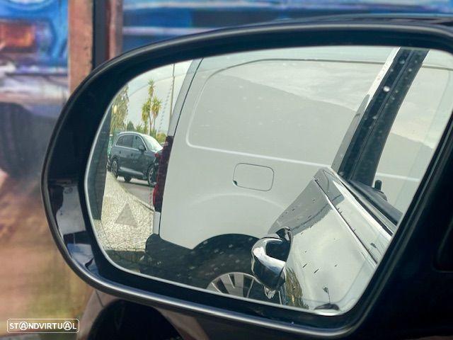 Mercedes-Benz E 300 de 9G-TRONIC AMG Line - 43