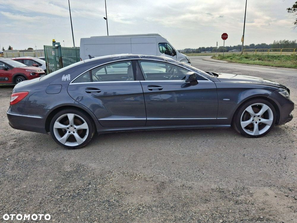 Mercedes-Benz CLS - 4