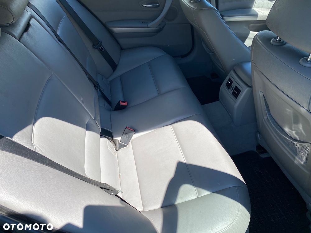 BMW Seria 3 325xi - 6