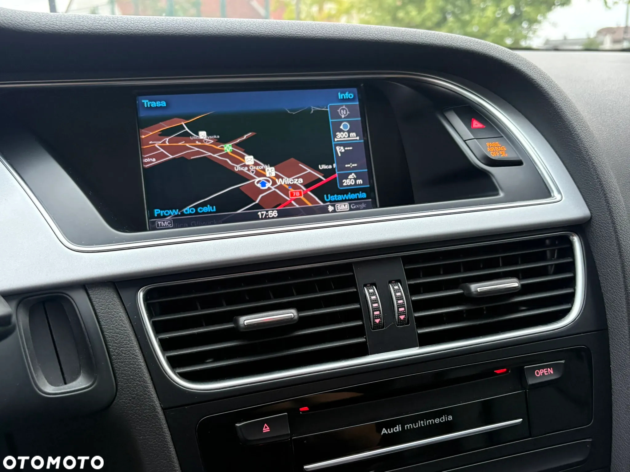 Audi A4 - 24