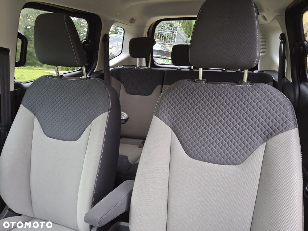 Ford Tourneo Courier 1.0 EcoBoost Ambiente - 29