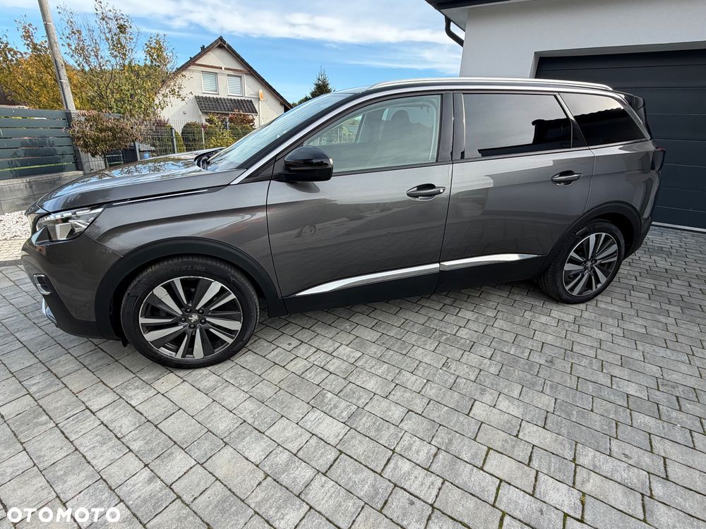 Peugeot 5008 2017 photo 2