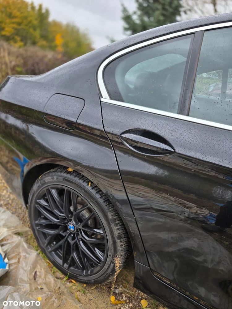 BMW Seria 5 520i - 10