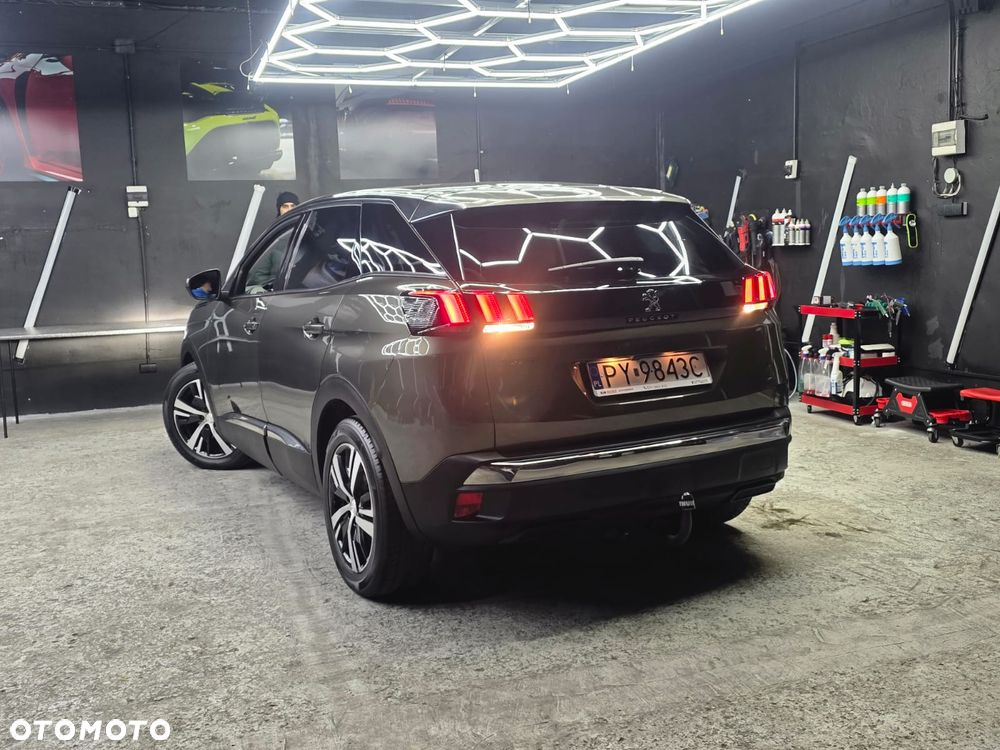 Peugeot 3008 1.6 BlueHDi Active S&S EAT6 - 4