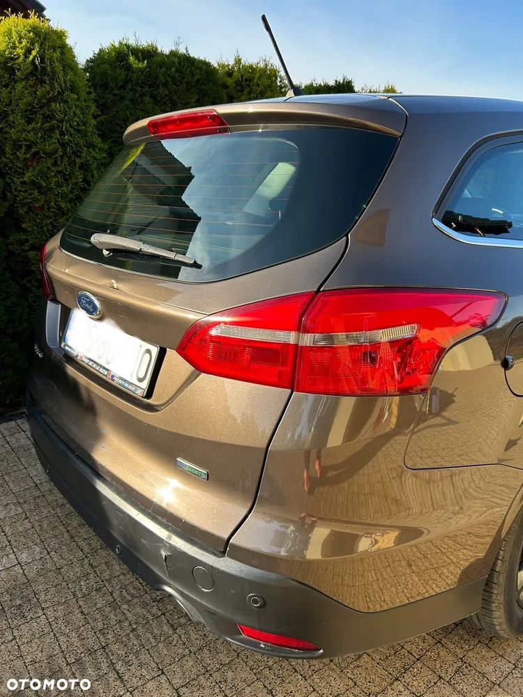 Ford Focus 1.5 EcoBoost Titanium ASS - 11