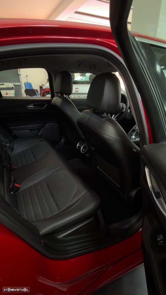 Alfa Romeo Giulia 2.2 D Sprint AT8 - 20