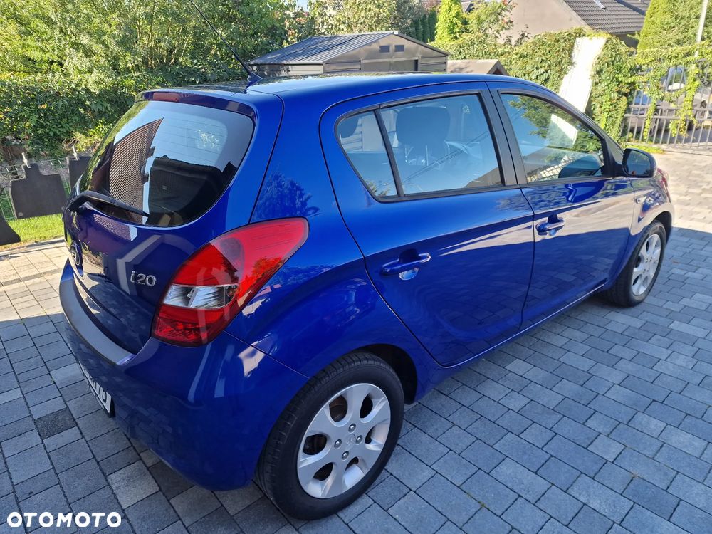 Hyundai i20 1.4 Comfort EU5 - 9