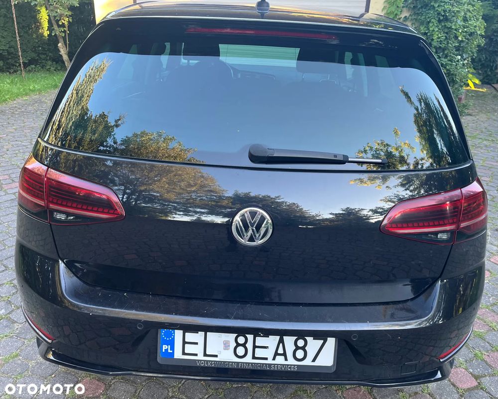 Volkswagen Golf - 5