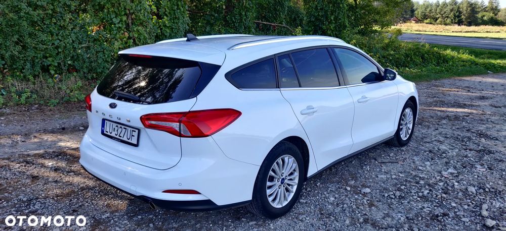 Ford Focus 1.0 EcoBoost Titanium - 5