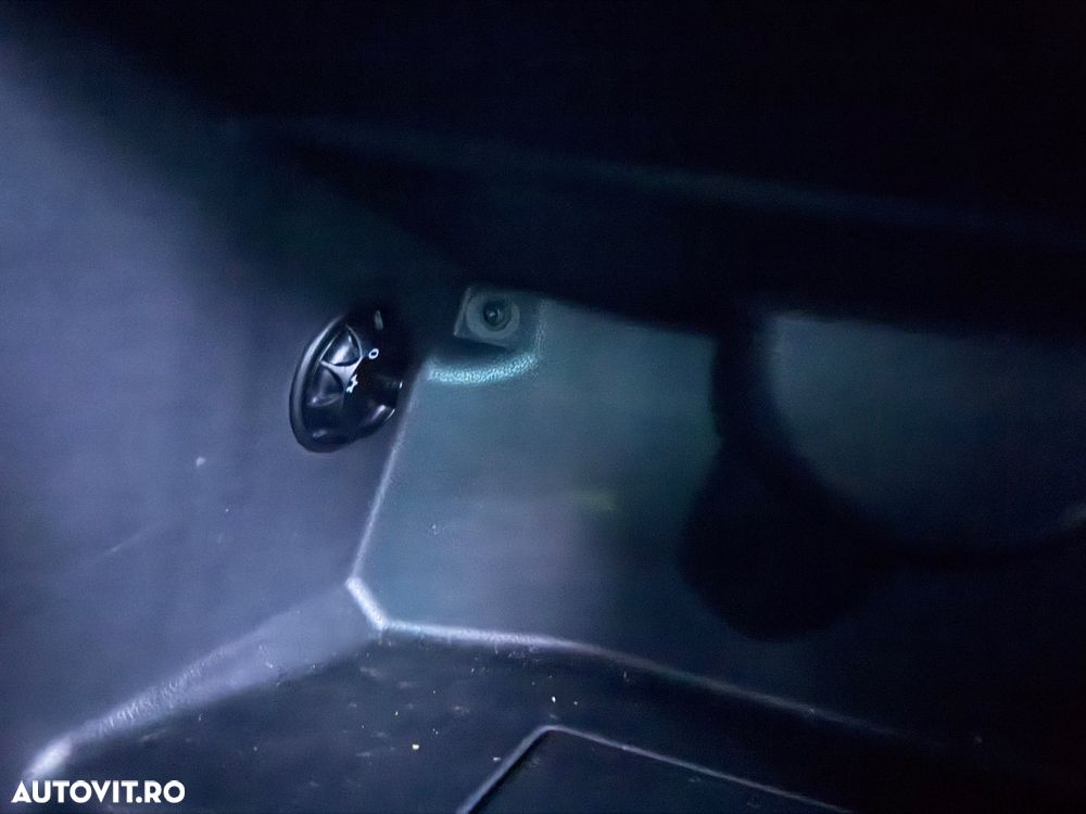 Volkswagen Polo 1.4 TDI Blue Motion Technology Allstar - 22