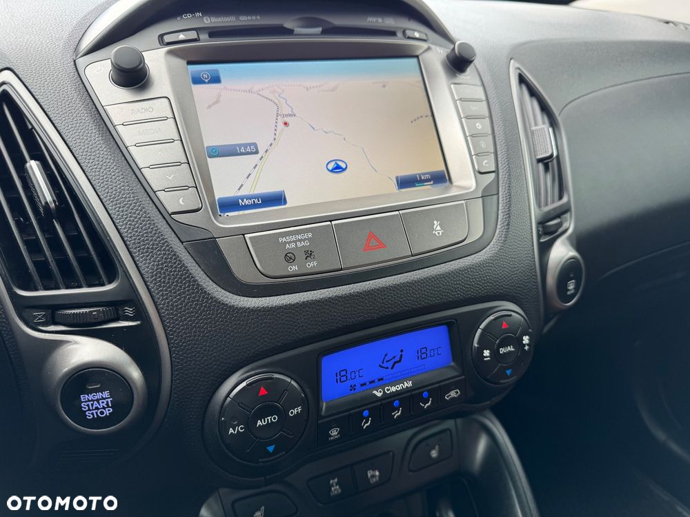 Hyundai ix35 1.7 CRDi 2WD Fifa World Cup Edition - 24