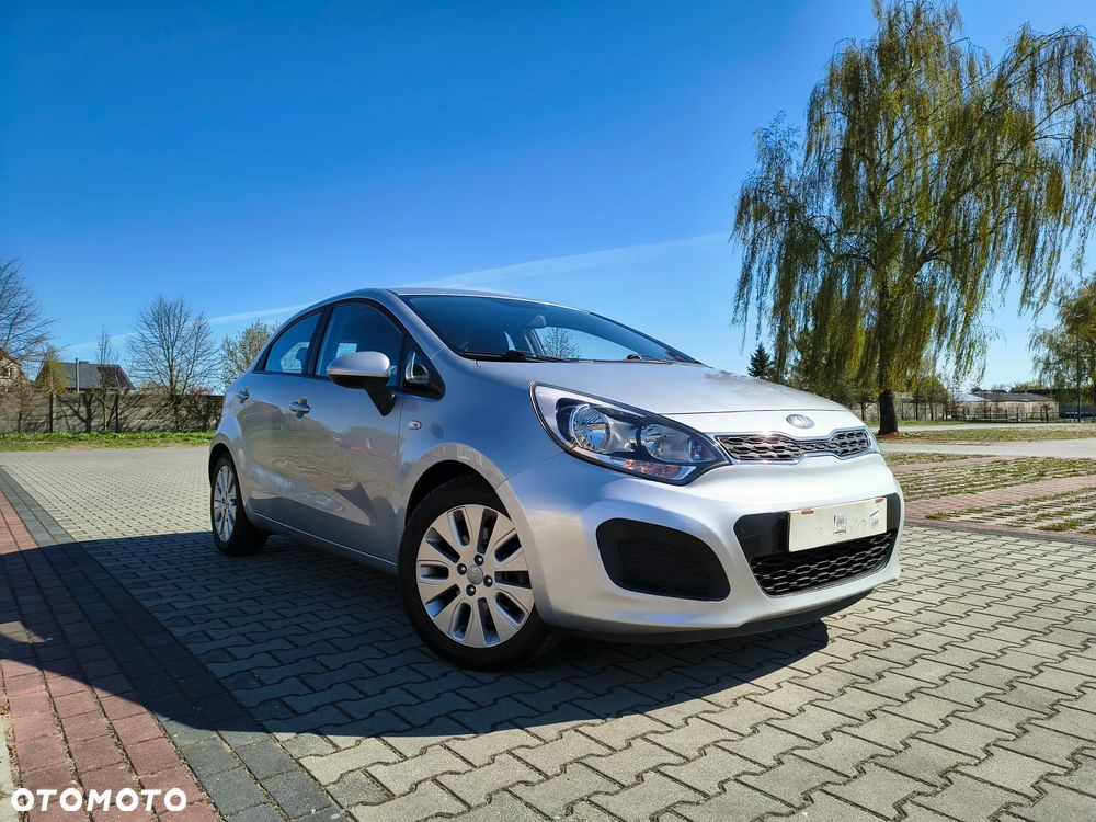 Kia Rio 1.2 Dream Team Edition - 8