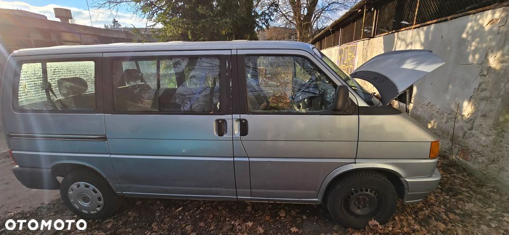 Volkswagen Multivan - 9